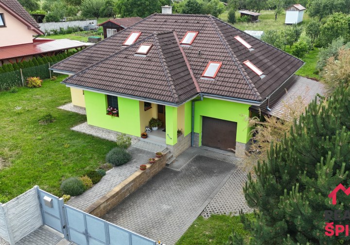 3244_6870274655.jpg
